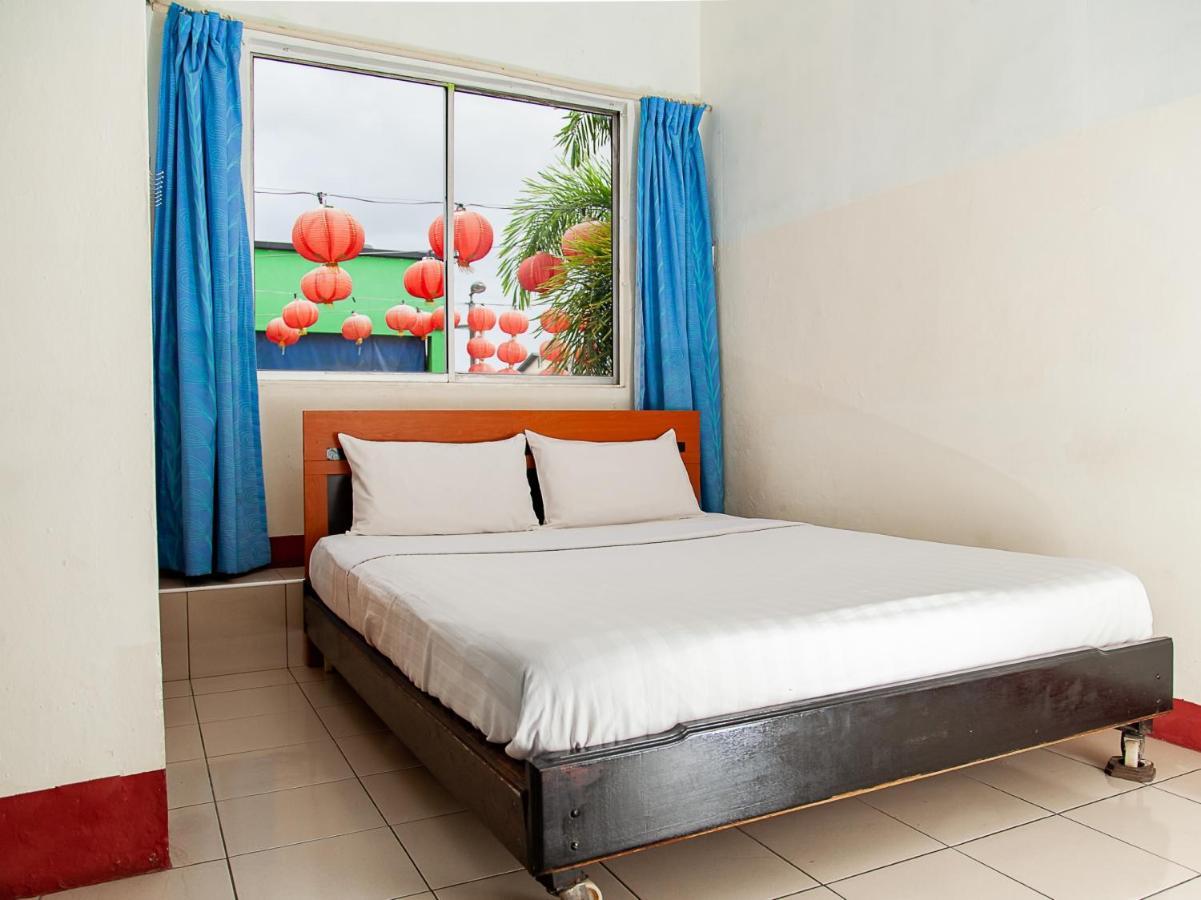 Ban Hin Hotel Sibu Esterno foto